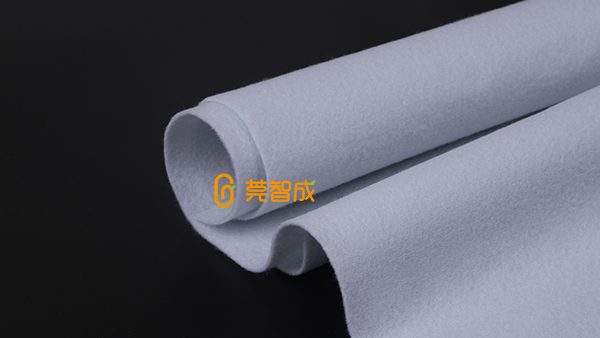 過濾針刺無(wú)紡布在工作時(shí)的3大突出特點(diǎn)
